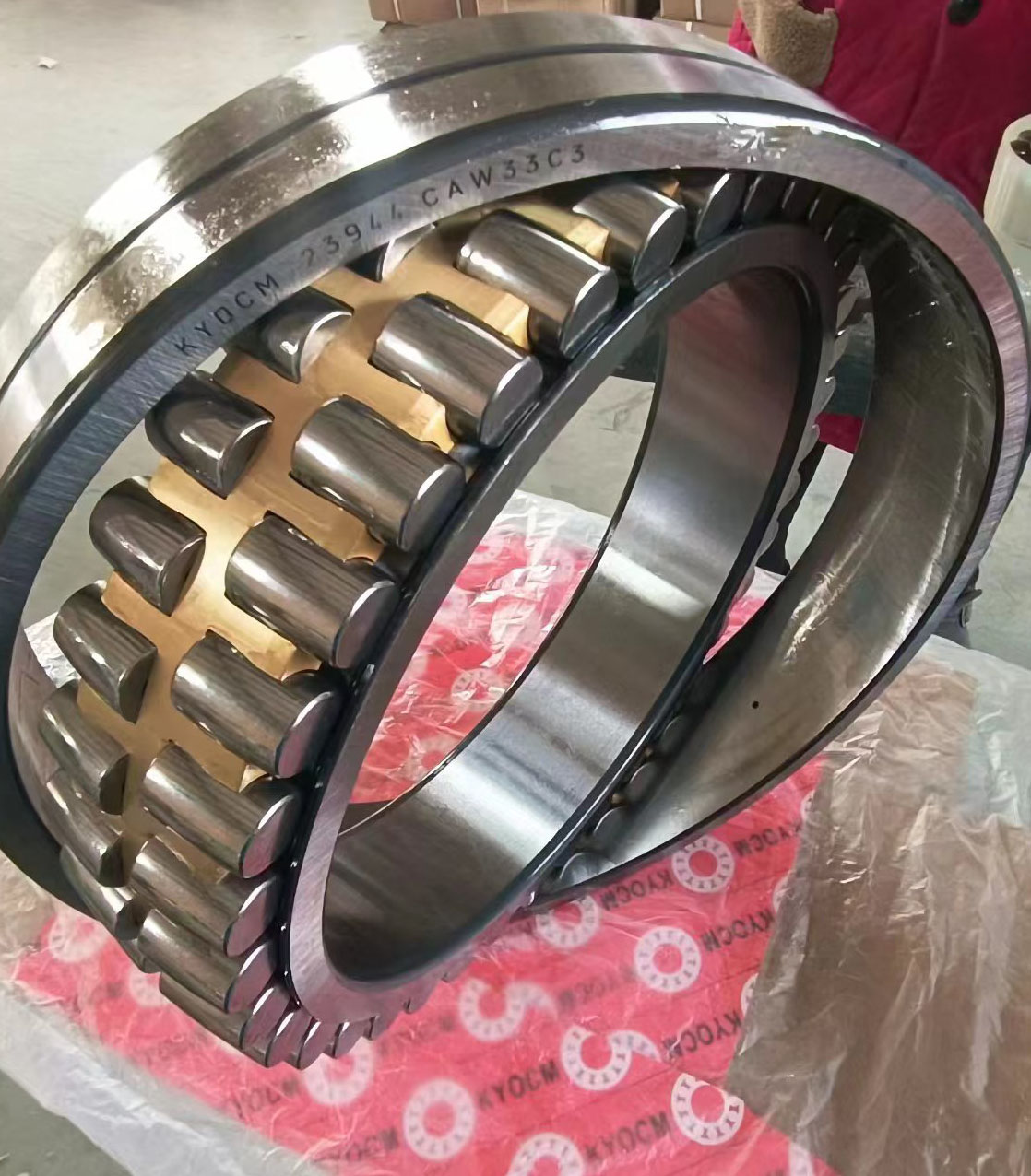  23944 CAW/33 C3 Spherical Roller Bearing 220*300*60MM